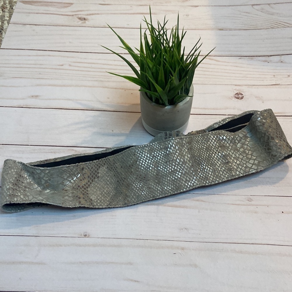 Snake skin Belt - Picture 4 of 5